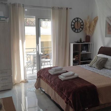 Beautiful Choice - Near Athens Airport - 50M From The Sea - Iq+ Apartamento Loútsa Exterior foto
