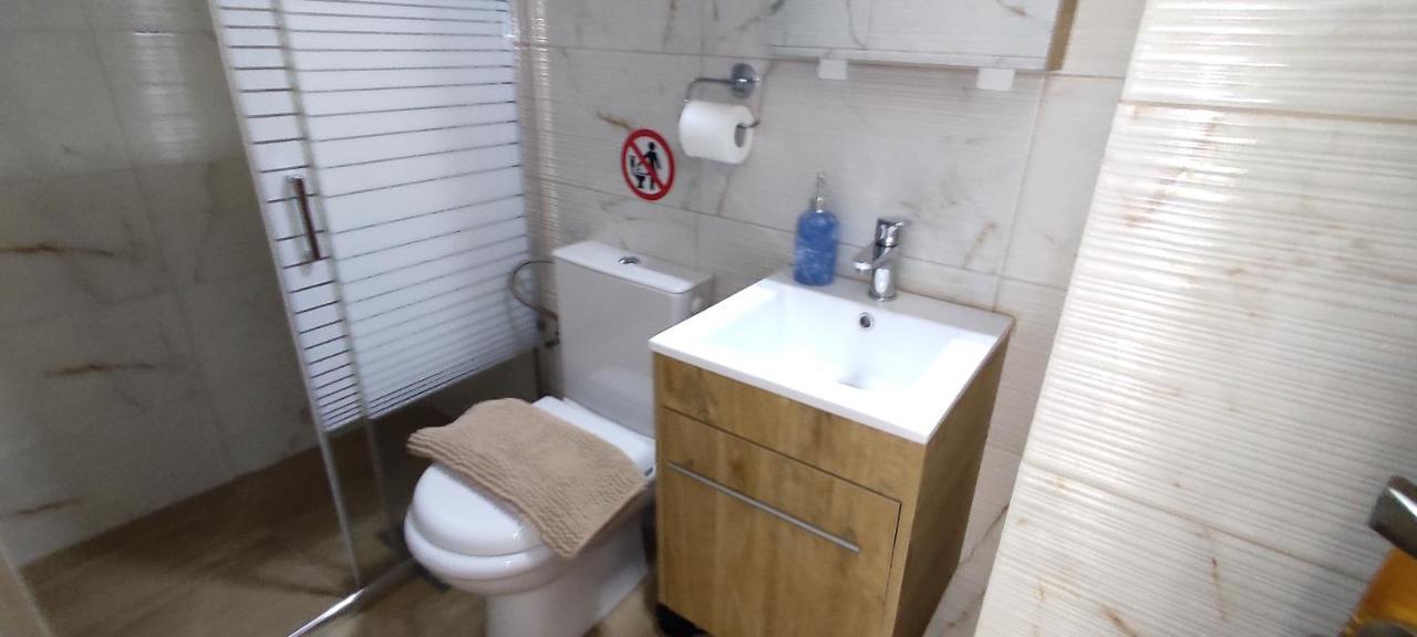 Beautiful Choice - Near Athens Airport - 50M From The Sea - Iq+ Apartamento Loútsa Exterior foto