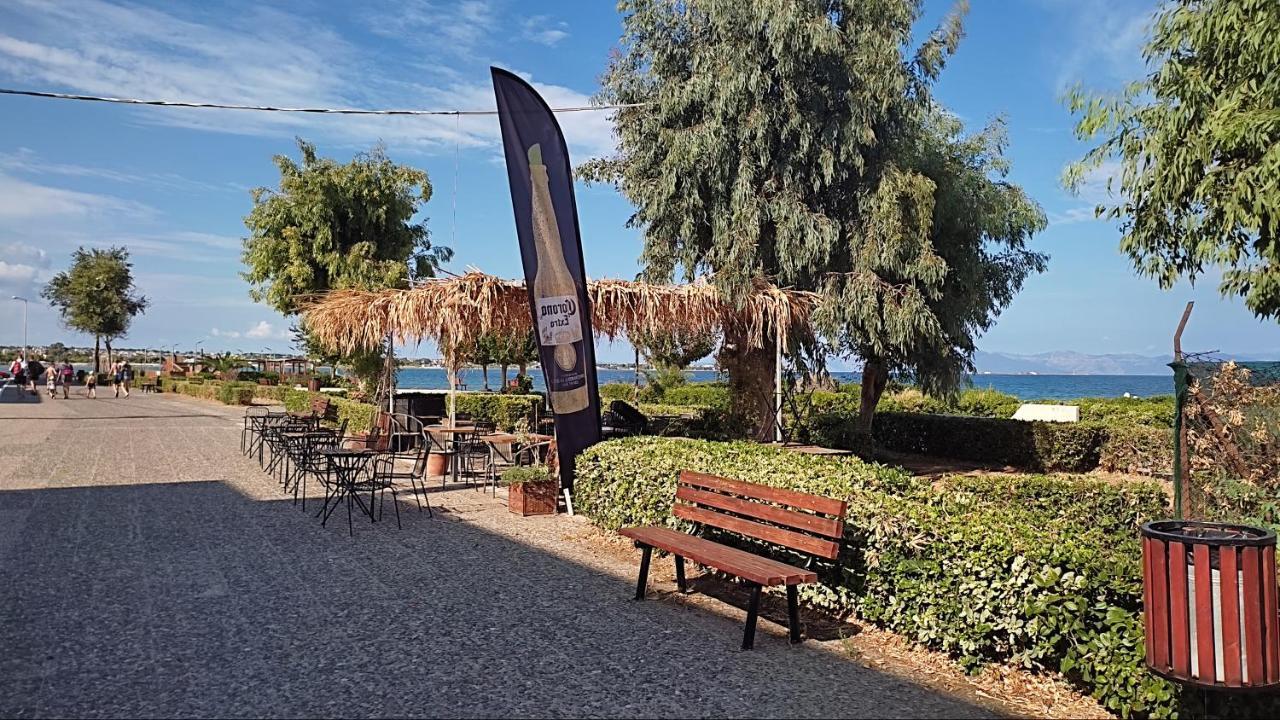 Beautiful Choice - Near Athens Airport - 50M From The Sea - Iq+ Apartamento Loútsa Exterior foto