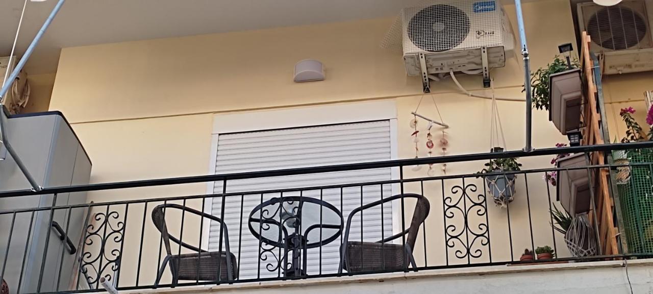 Beautiful Choice - Near Athens Airport - 50M From The Sea - Iq+ Apartamento Loútsa Exterior foto