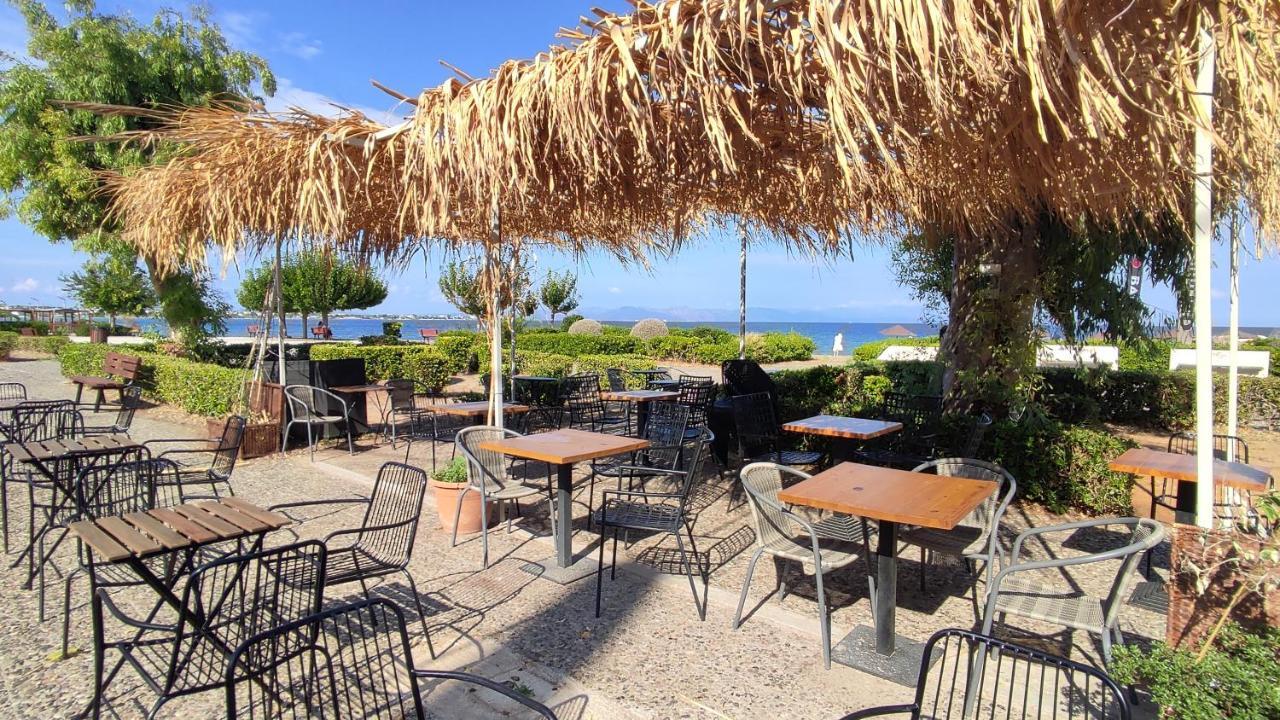 Beautiful Choice - Near Athens Airport - 50M From The Sea - Iq+ Apartamento Loútsa Exterior foto